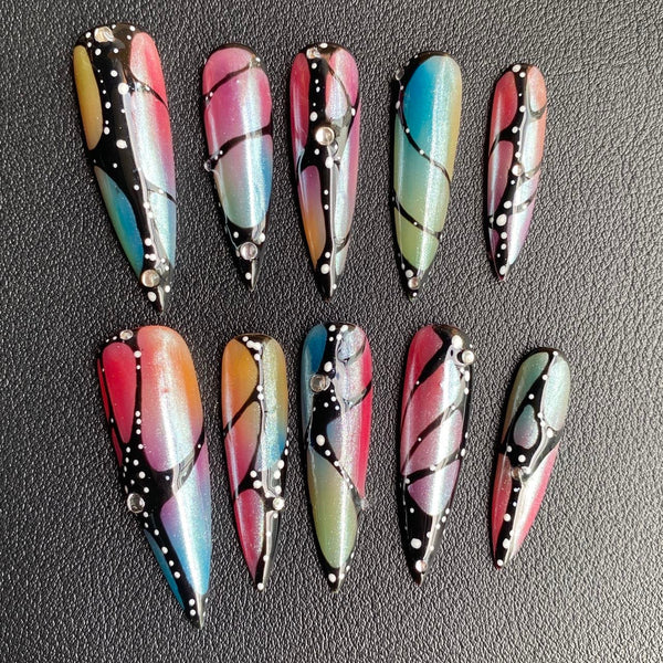 Gorgeous gradient fashion line manicure